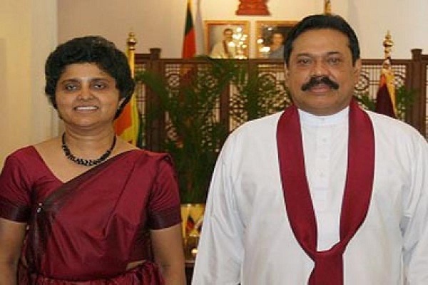 Shirani Bandaranaike with Mahinda Rajapaksa