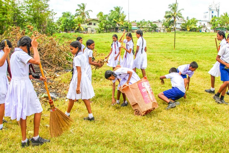 Sri Lanka School Children