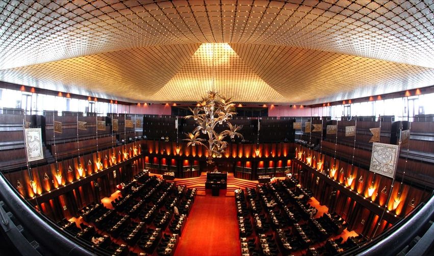 Chamber of Sri Lanka parliament